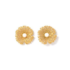 European and American stylish flower pearl stud earrings
