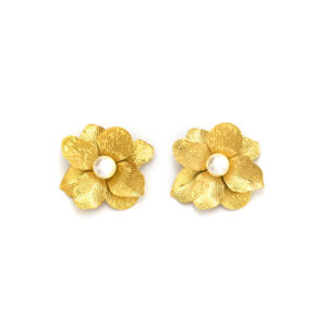 Fashionable Flower Stainless Steel Pearl Earrings
