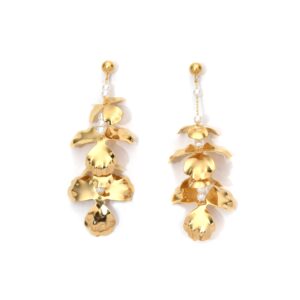 Retro-style golden flower pearl earrings with high-end design sense, sweet and elegant temperament